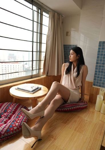 四个人换着来免费观看第一季