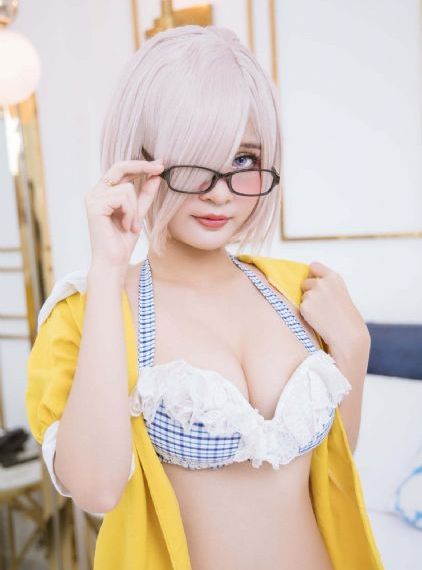 女员工的滋味2中文