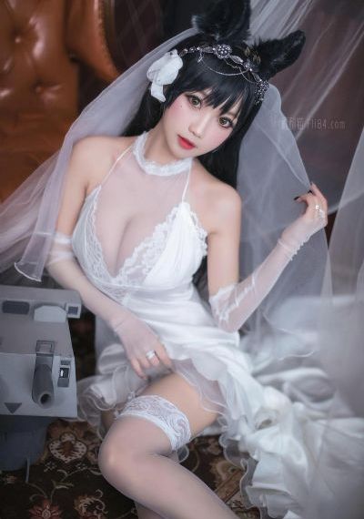 明月照尖东