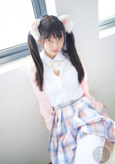 天降女子从二楼掉下来